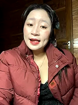 Snapshot of violet-00 chatting on 27, 11, 2025 violet-00 online show from 27, 11, 2025