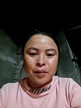 Snapshot of xuxulovezz chatting on 15, 2, 2026 xuxulovezz online show from 15, 2, 2026