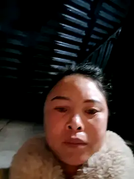 Snapshot of xuxulovezz chatting on 1, 2, 2026 xuxulovezz online show from 1, 2, 2026