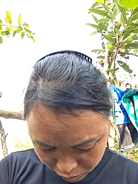 Snapshot of xuxulovezz chatting on 21, 12, 2025 xuxulovezz online show from 21, 12, 2025