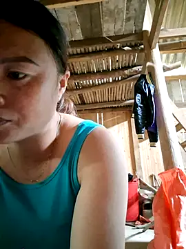 xuxulovezz online show from 23, 4, 2026