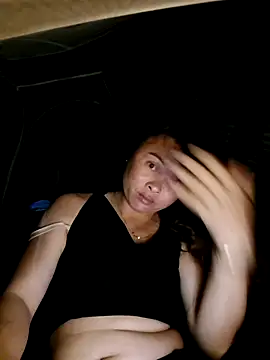 xuxulovezz online show from 7, 4, 2026