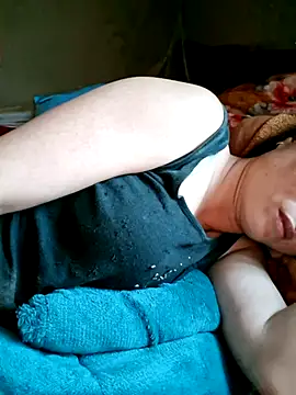 xuxulovezz online show from 9, 7, 2026