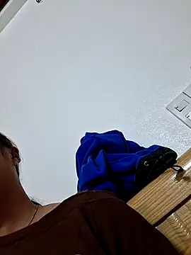 xuxulovezz online show from 17, 11, 2025