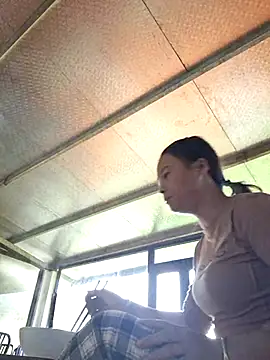 xuxulovezz online show from 27, 10, 2025