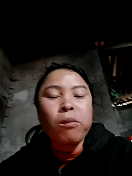 Snapshot of xuxulovezz chatting on 7, 1, 2026 xuxulovezz online show from 7, 1, 2026