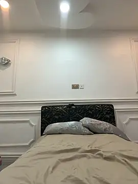 Zola Nooryi online show from 9, 10, 2025