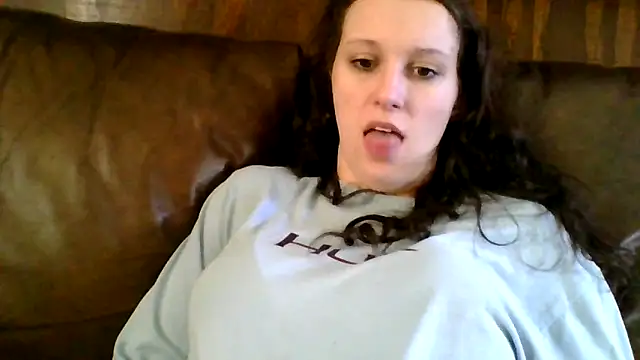 brunettebabexo3 online show from 28, 2, 2026