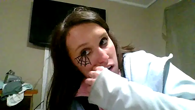 brunettebabexo3 online show from 1, 11, 2025