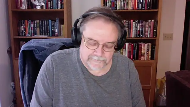 Vinyl22xh online show from 11, 4, 2026