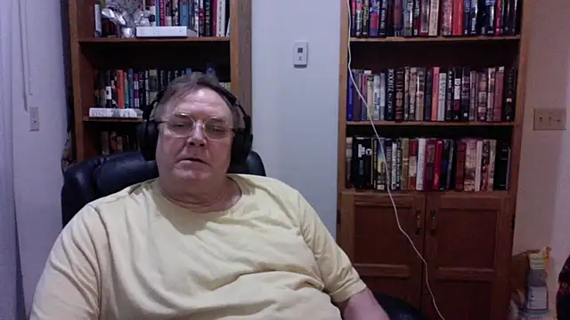 Snapshot of Vinyl22@xh chatting on 22, 6, 2026 Vinyl22xh online show from 22, 6, 2026