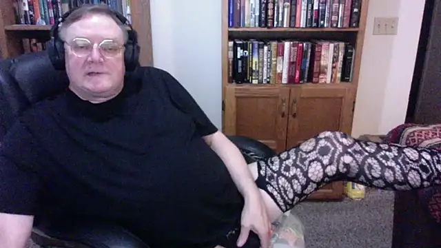 Vinyl22xh online show from 24, 5, 2026