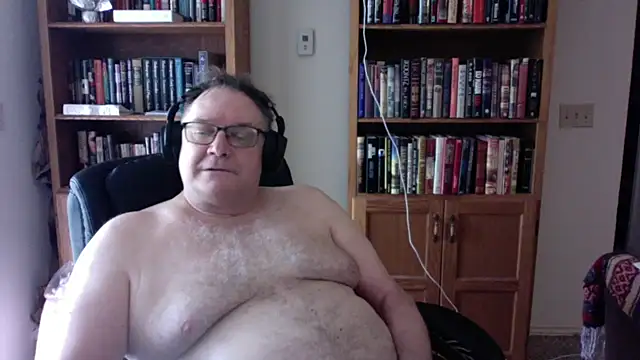 Snapshot of Vinyl22@xh chatting on 2, 7, 2026 Vinyl22xh online show from 2, 7, 2026