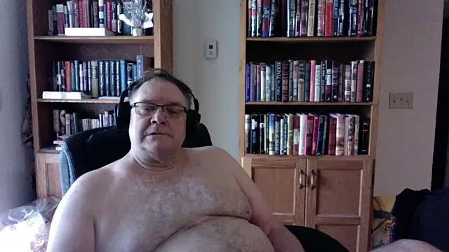 Snapshot of Vinyl22@xh chatting on 10, 7, 2026 Vinyl22xh online show from 10, 7, 2026