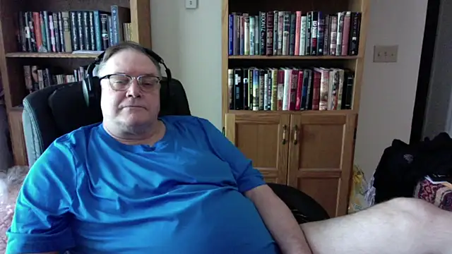 Snapshot of Vinyl22@xh chatting on 14, 7, 2026 Vinyl22xh online show from 14, 7, 2026