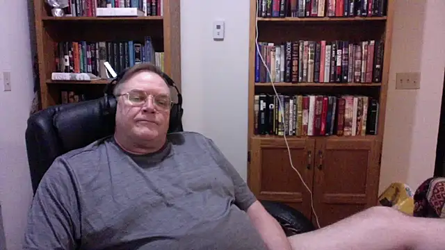 Snapshot of Vinyl22@xh chatting on 27, 6, 2026 Vinyl22xh online show from 27, 6, 2026