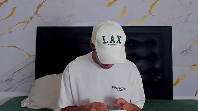 aroncooper1 online show from 8, 10, 2025