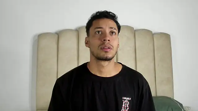 aroncooper1 online show from 6, 10, 2025