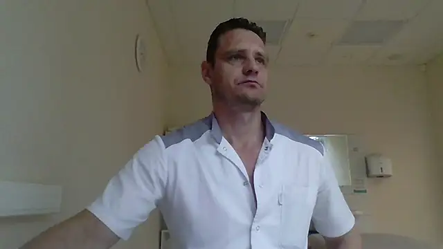 Snapshot of Freeze_Fire chatting on 10, 10, 2025 Freeze Fire online show from 10, 10, 2025