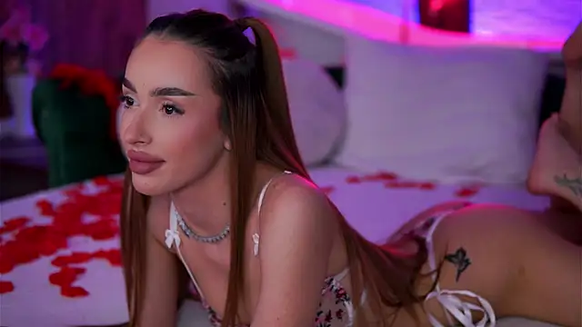 ClaraBenatti online show from 10, 2, 2026