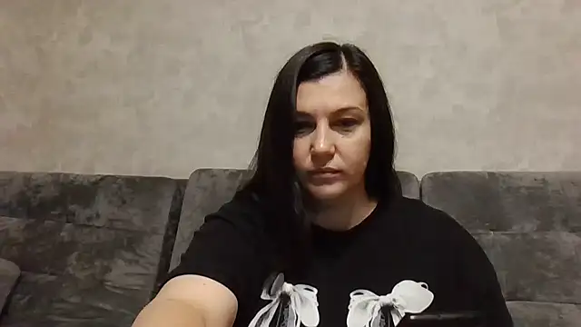 Feymaria online show from 4, 10, 2025