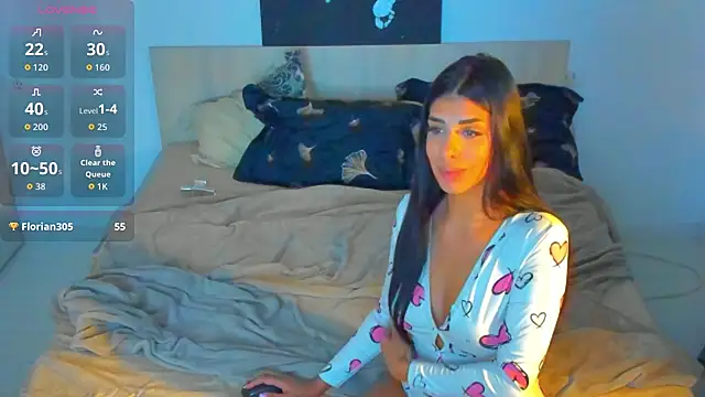 AylinHazellx online show from 25, 11, 2025