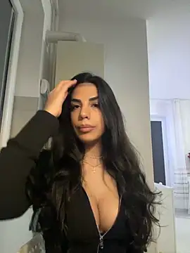 AylinHazellx online show from 20, 10, 2025