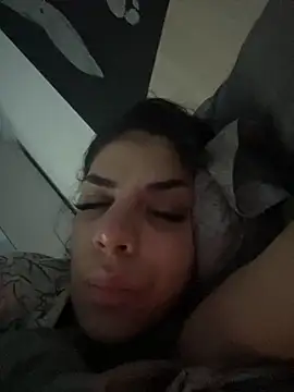 AylinHazellx online show from 17, 11, 2025