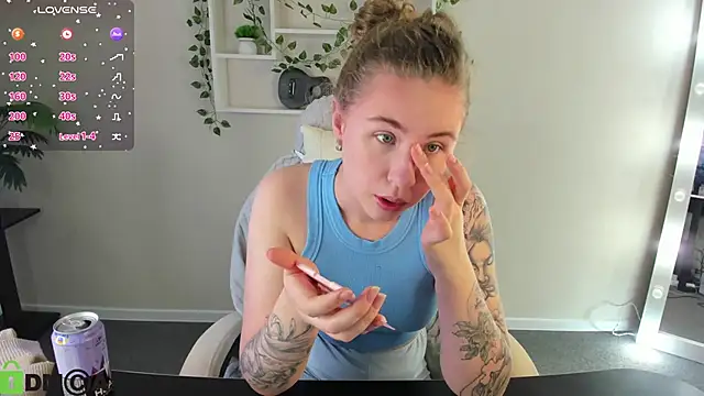 Elsie Cutties online show from 3, 11, 2025