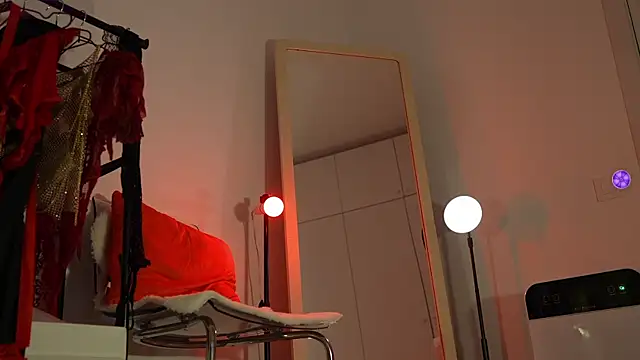 CindyrellaSecrets online show from 26, 11, 2025