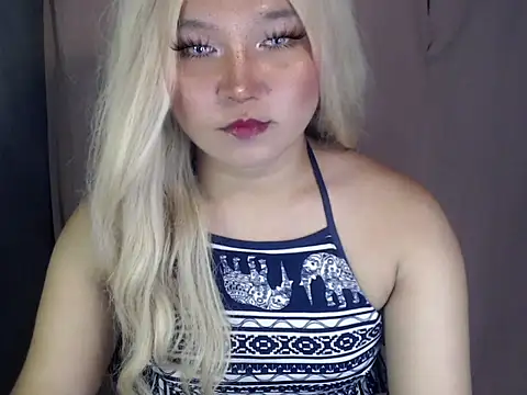 Snapshot of Eyes-on-me chatting on 9, 5, 2026 Eyes-on-me online show from 9, 5, 2026