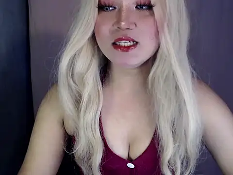 Snapshot of Eyes-on-me chatting on 16, 3, 2026 Eyes-on-me online show from 16, 3, 2026