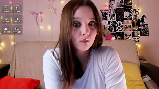 Elle wooods online show from 4, 12, 2025