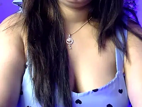 Aaliya02 online show from 9, 4, 2026