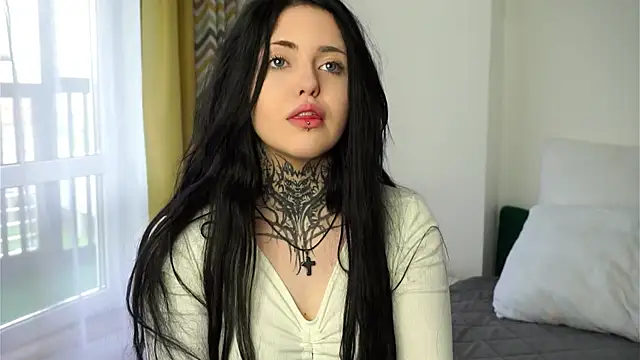 SantinaDocimo online show from 2, 10, 2025