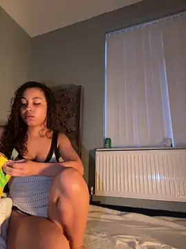 Snapshot of OliviaAshhh chatting on 24, 5, 2026 OliviaAshhh online show from 24, 5, 2026