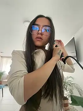 eimi rosse18 online show from 22, 4, 2026