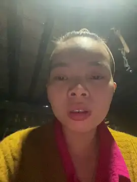 EllieYun online show from 8, 11, 2025