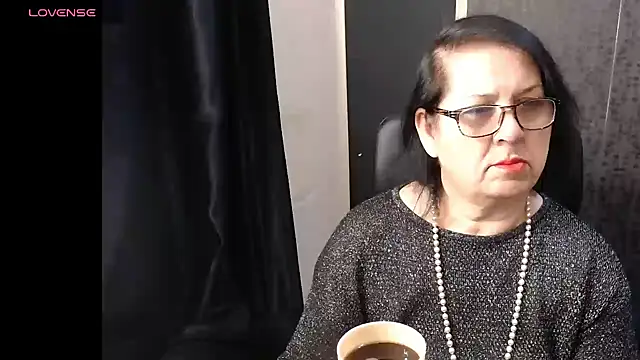 MissSanjanne online show from 15, 4, 2026