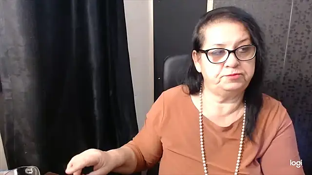 MissSanjanne online show from 3, 11, 2025