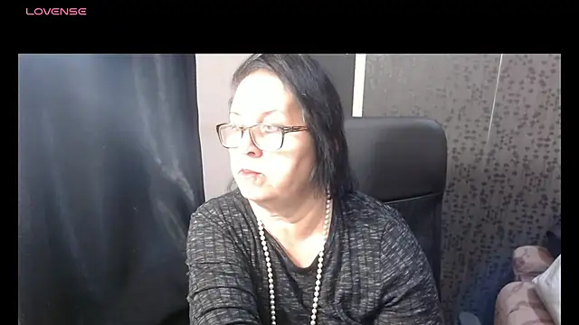 MissSanjanne online show from 9, 1, 2026