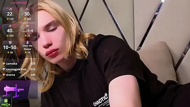 RobertDevine online show from 16, 12, 2025