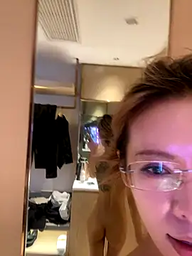 miumiu-66 online show from 7, 11, 2025