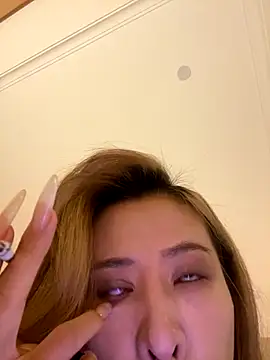 miumiu-66 online show from 9, 10, 2025