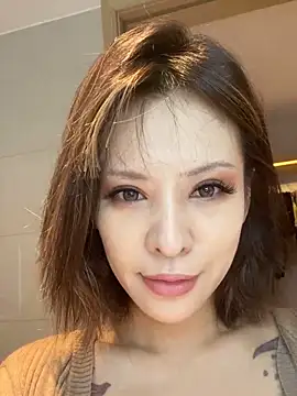 Snapshot of miumiu-66 chatting on 16, 6, 2026 miumiu-66 online show from 16, 6, 2026