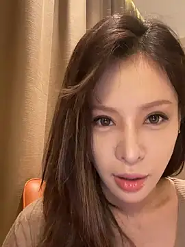 miumiu-66 online show from 18, 5, 2026