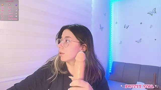 Snapshot of sweettvera chatting on 30, 4, 2026 sweettvera online show from 30, 4, 2026