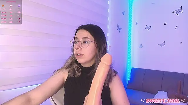 Snapshot of sweettvera chatting on 25, 4, 2026 sweettvera online show from 25, 4, 2026