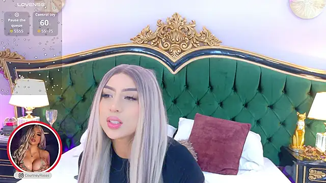 CourtneyRoses online show from 17, 11, 2025