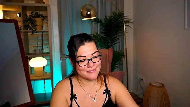 mrs fllowerr online show from 2, 12, 2025